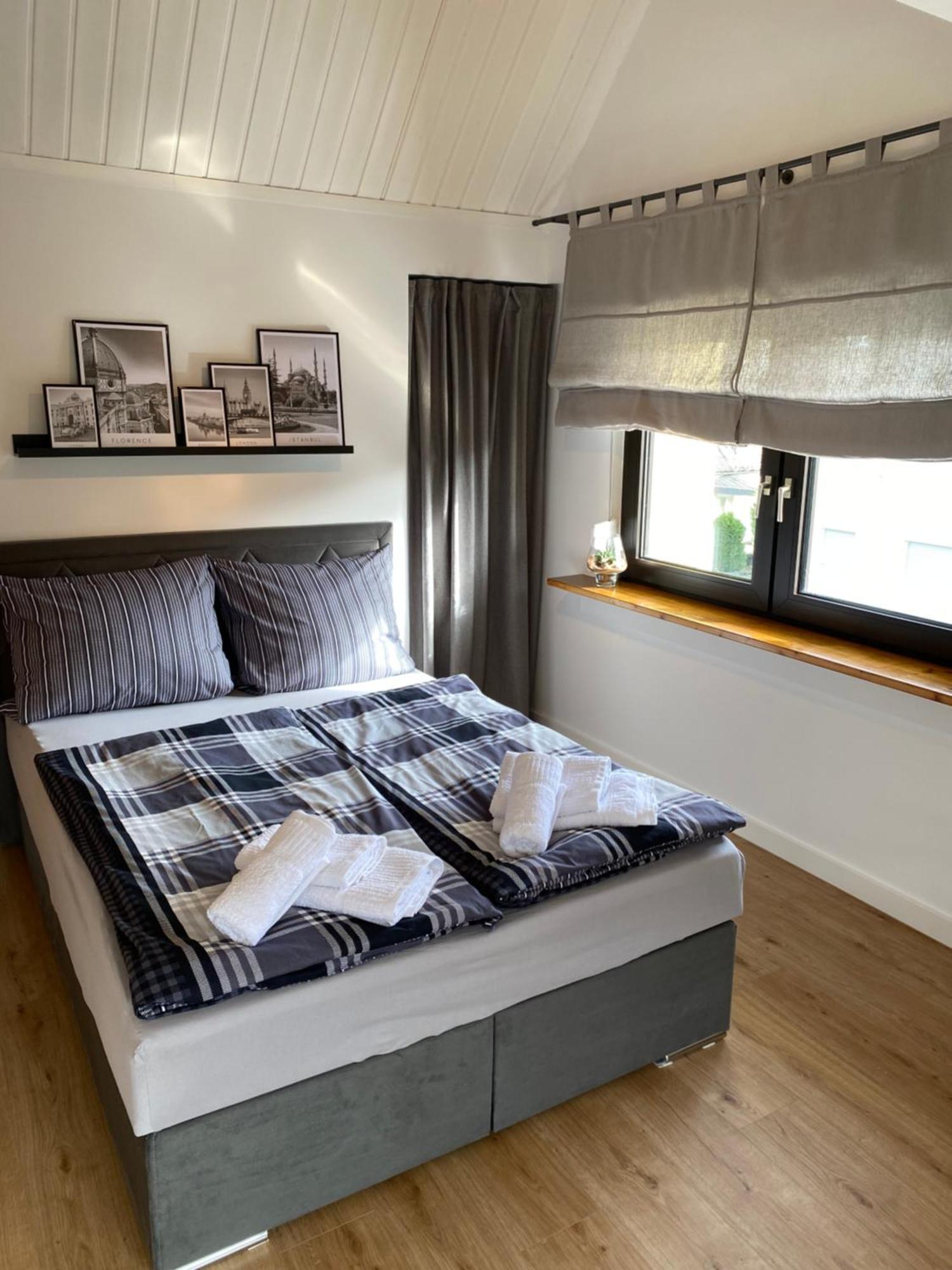 Zentrales Modernes Apartment, Naehe Zoo Und Stadion Dortmund Luaran gambar