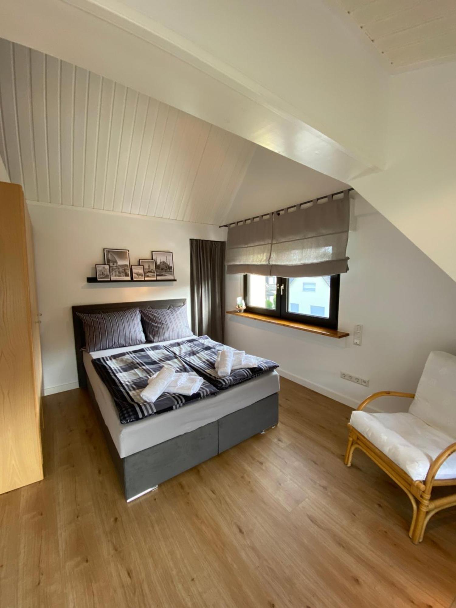 Zentrales Modernes Apartment, Naehe Zoo Und Stadion Dortmund Luaran gambar
